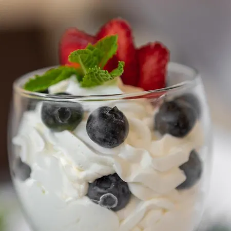 Zahar Berkut 3* Slawske