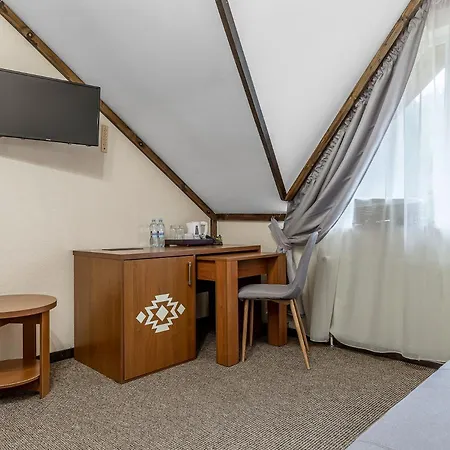 Zahar Berkut Hotel