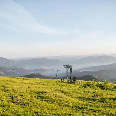 Zahar Berkut Hotel 3*